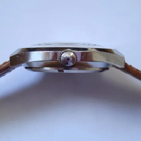 VINTAGE WIND UP WESCLOX, RUN GREAT - Picture 6 of 7